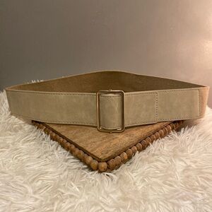 Banana Republic Vegan Leather & Linen Belt With Stretch Women’s Size S/M CREAM